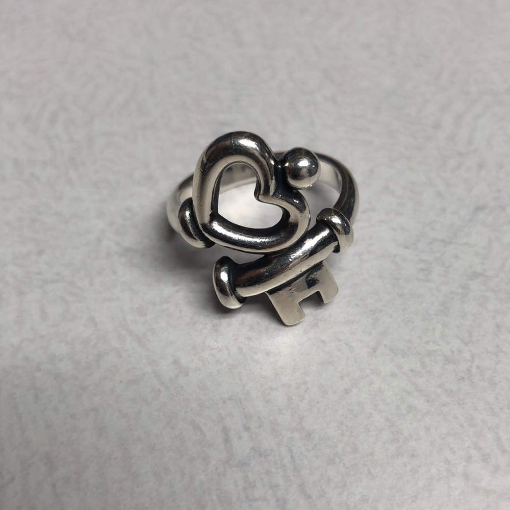 James Avery Key to my Heart Ring